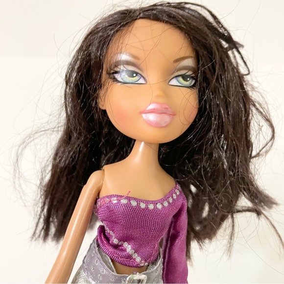 MGA Bratz Doll Yasmin - Picture 16 of 16